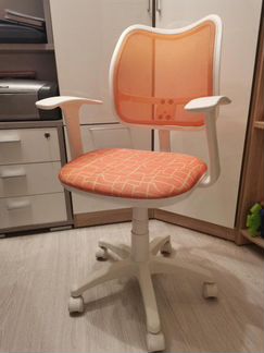 Стул компьютерный