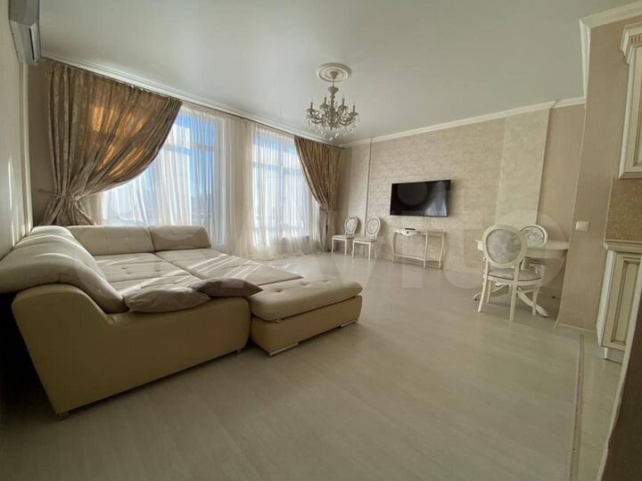 2-к. квартира, 72 м², 3/24 эт.