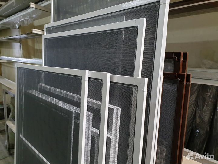 Москитные сетки на окна и двери