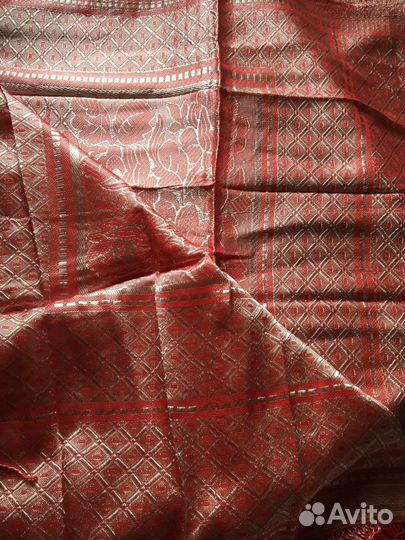 Скатерти вискозный шелк старинный