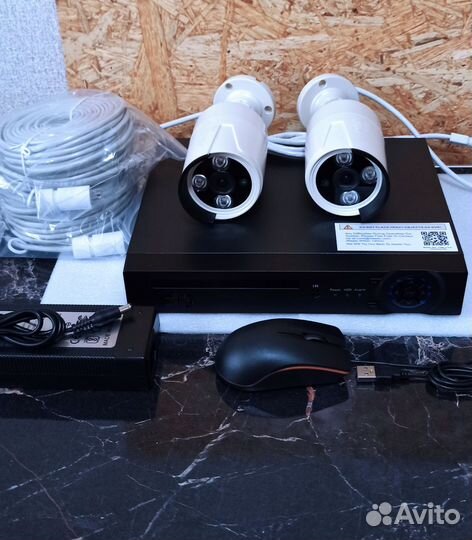 Видеонаблюдение комплект POE регистратор и камеры