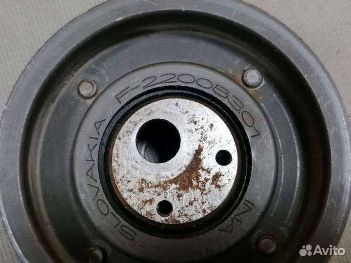 Натяжной ролик ремня грм VW Passat B3 2.0 9A 1990