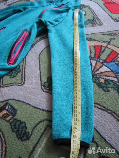 Кофточка на девочку 146 р, в отличном состоянии