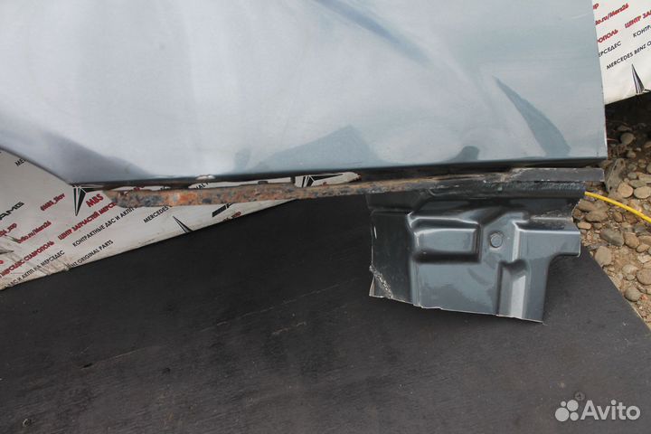 Крыло заднее левое w221 Мерседес