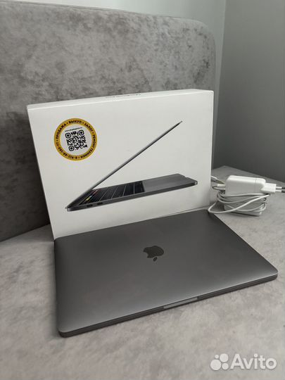 Macbook pro 13 2019 256gb на i5