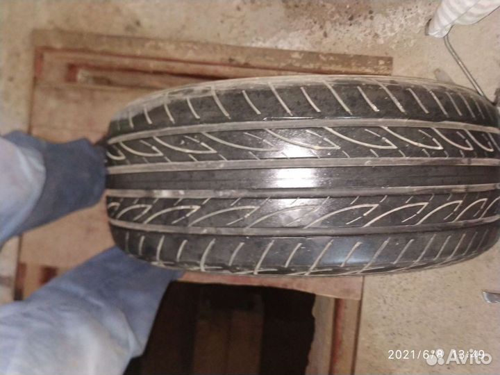Yokohama Advan Fleva V701 195/50 R15
