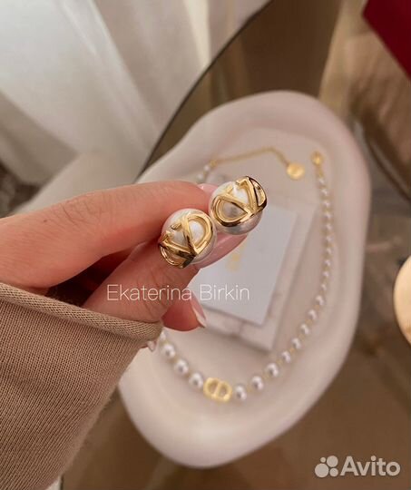 Серьги valentino жемчуг цвет золото