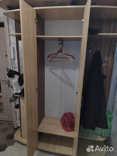 Шкаф прихожая бу