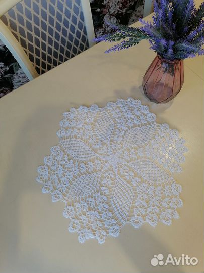 Салфетки на стол сервировочные