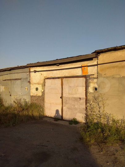 Гараж, > 30 м²