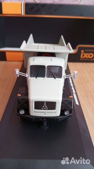 Коллекционные машинки 1 43