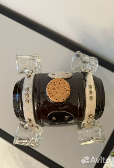 Бочонок с рюмками