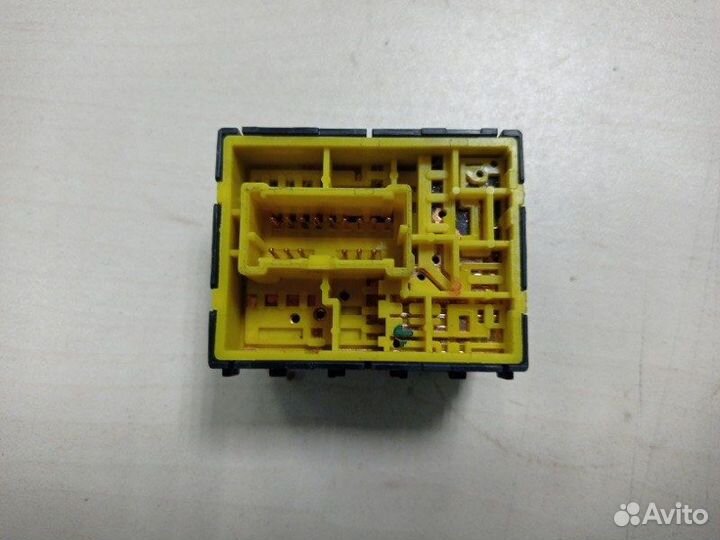 Переключатель регулировки зеркала Nissan Note E11