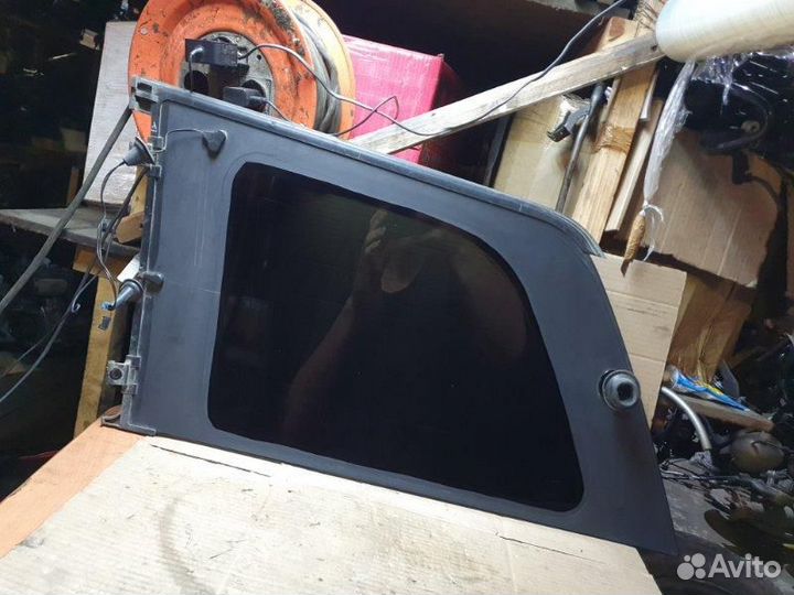 Стекло заднее правое глухое/форточка Mercedes-Benz GL-Class