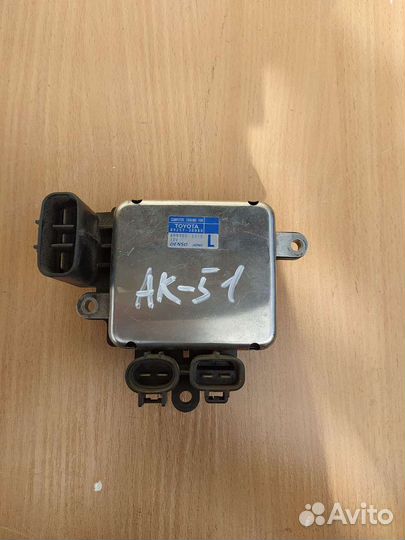 Блок управления вентилятором Toyota Highlander