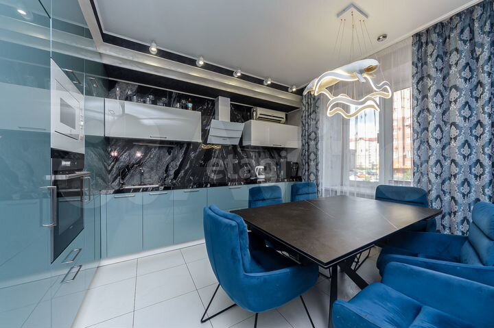 3-к. квартира, 118,2 м², 2/10 эт.