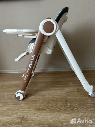 Стульчик для кормления happy baby berny v2