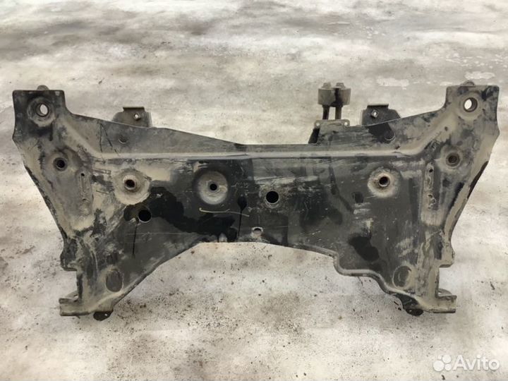 Балка передняя подмоторная Suzuki Sx4 M16A