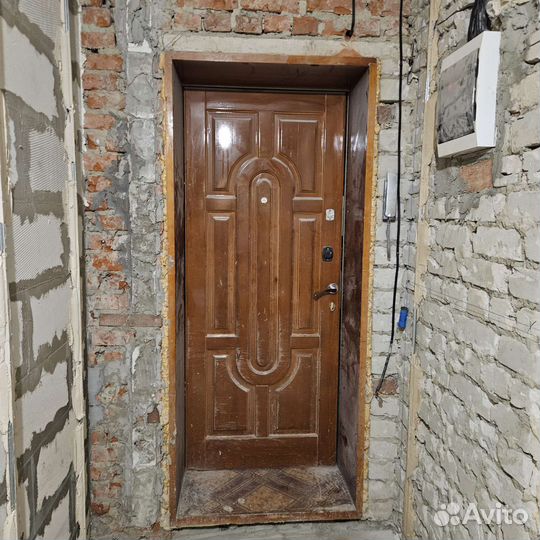 Дверь входная металлическая бу