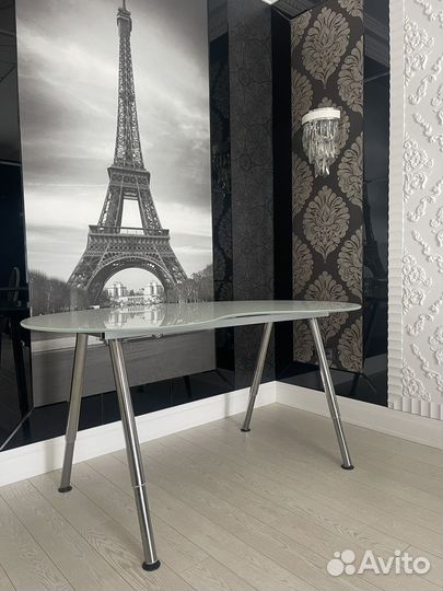 Стол стеклянный IKEA