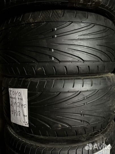 Toyo Proxes R1-R 245/45 R18