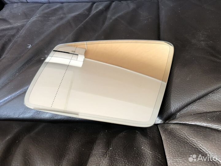 Зеркальный элемент левый Мерседес W221 W218 W212