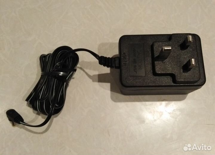 Зарядное устройство