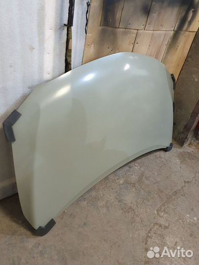 Капот на Toyota Corolla 2006-2013