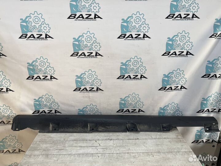 Накладка левого порога Ford Focus 3