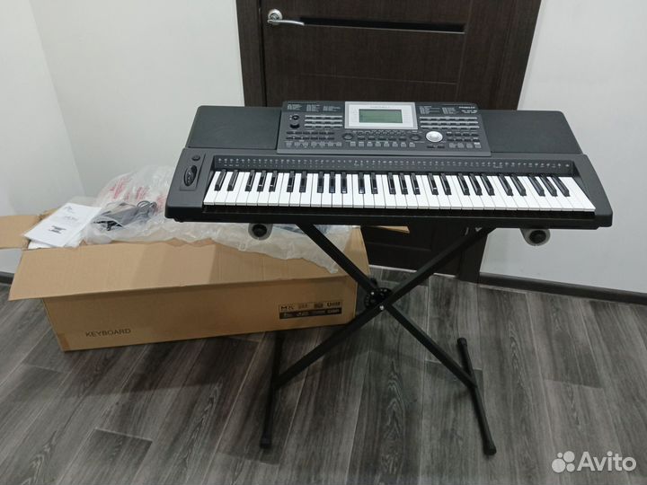 Синтезатор Medeli A810