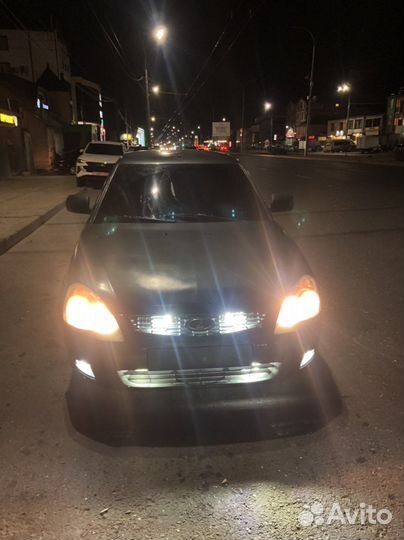 Передние сидения priora