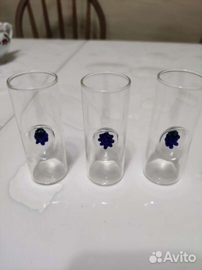 Вазы, богемское стекло. Цветы, стекло