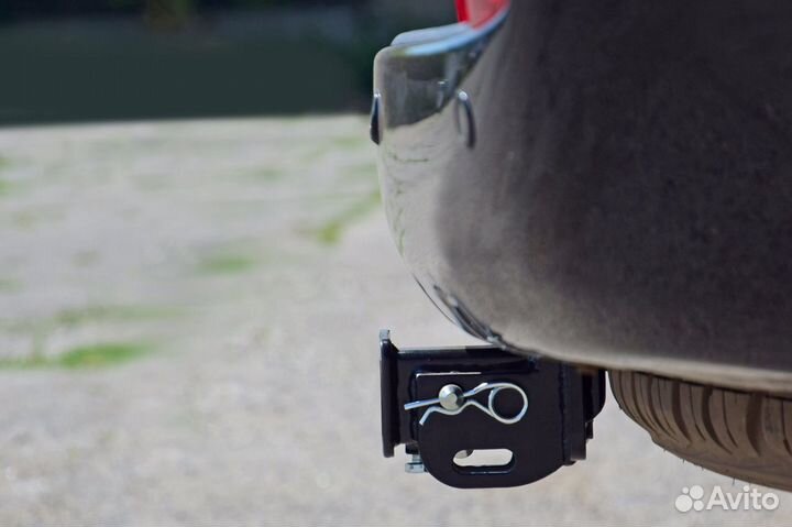 Фаркоп toyota LC 200 съемный под квадрат