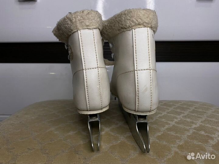 Коньки фигурные 2 лезвия