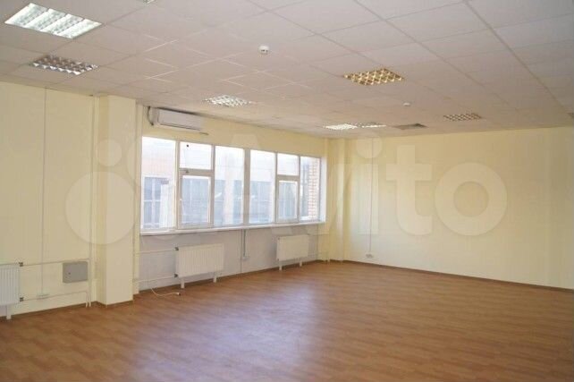 Офис 127.7 м2 в админ.здании