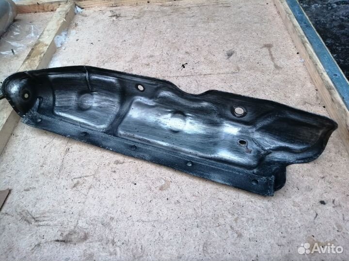 Тепловой экран коллектора B47 BMW X4 F26 X3 F25