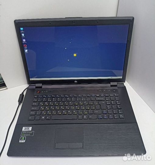 Топовый ноутбук DNS w170 i7/8gb/SSD/17.3