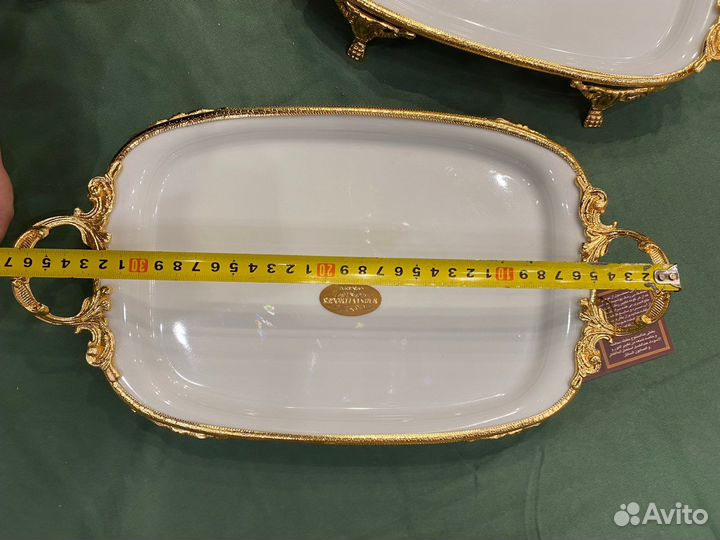 Блюдо на ножках фарфор 34 см