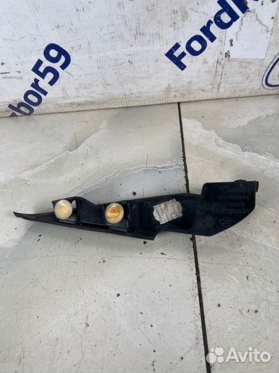 Уголок жабо левый Renault Captur J5 1.5 (K9K)