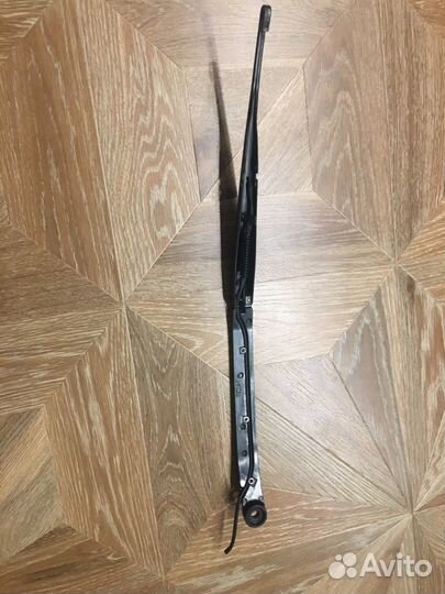 Поводок дворника Infiniti Fx