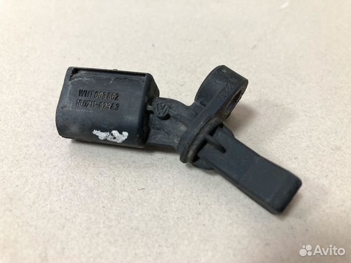 Датчик ABS задний правый WHT003862 VAG