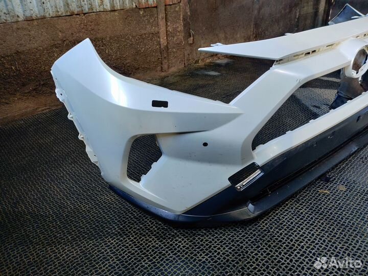 Бампер от Toyota RAV4 50 кузов