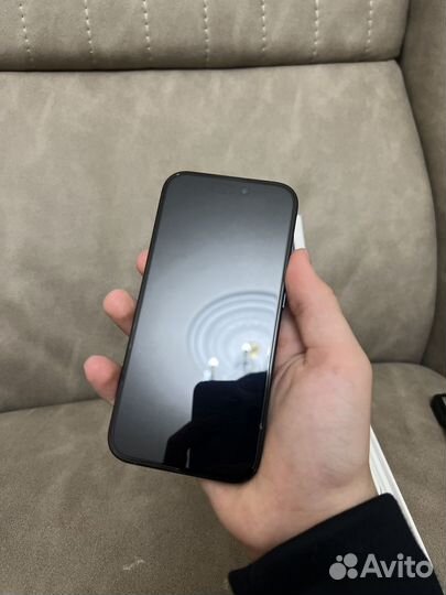 iPhone 15 Pro, 256 ГБ