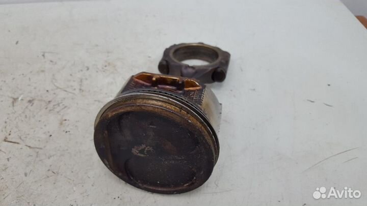 Шатун с поршнем двигателя двс Subaru Legacy BG7