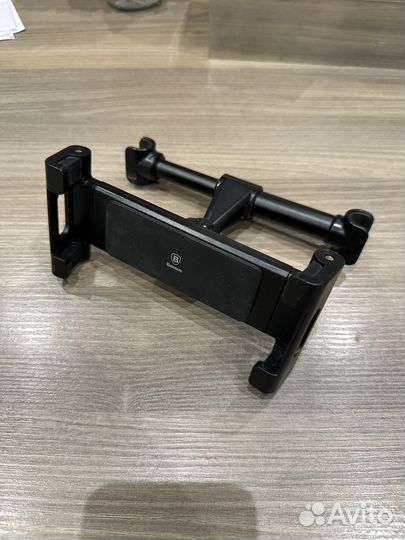 Крепление держатель планшета телефона в автомобиль