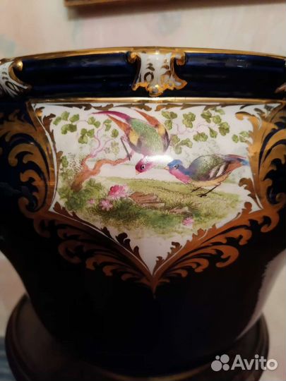 Кашпо старинное. Англия