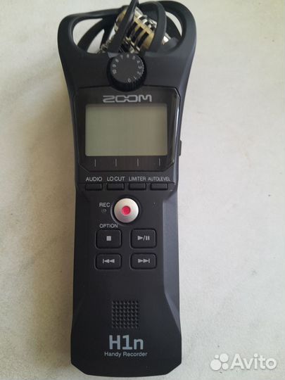 Професиональный диктофон Zoom