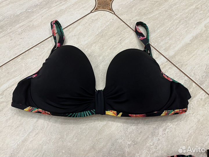 Купальник раздельный женский 46р.+ парео