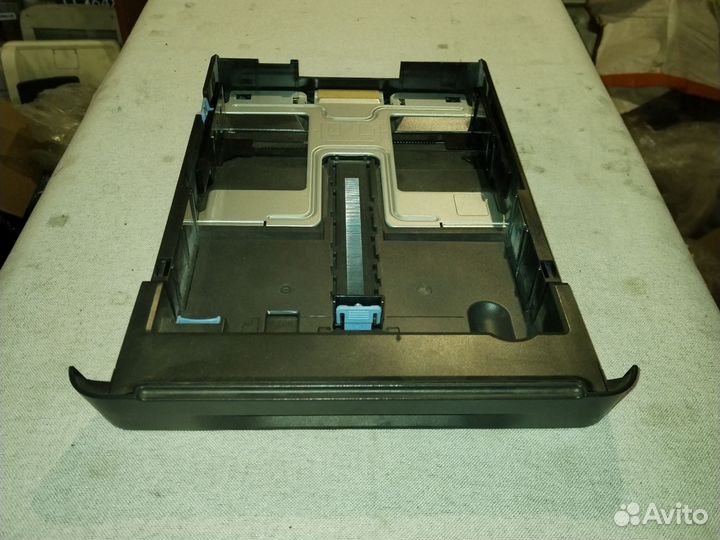 Лоток для бумаги принтера HP Officejet Pro 8720 E3