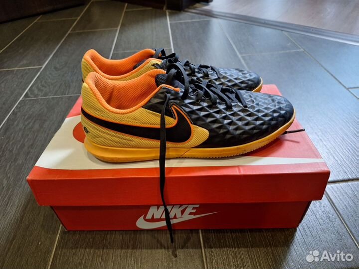 Футзалки Nike Tiempo React Legend 8 Pro